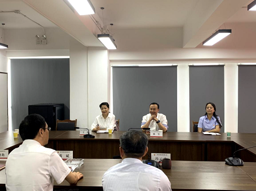 中路公司與成雅油料公司開展交流座談.png 中路公司與成雅油料公司開展交流座談.png