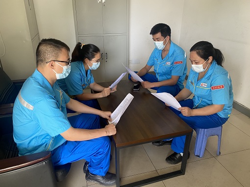 中路公司隆昌加油站積極開展“安全生產(chǎn)月”活動(dòng).jpg 中路公司隆昌加油站積極開展“安全生產(chǎn)月”活動(dòng).jpg